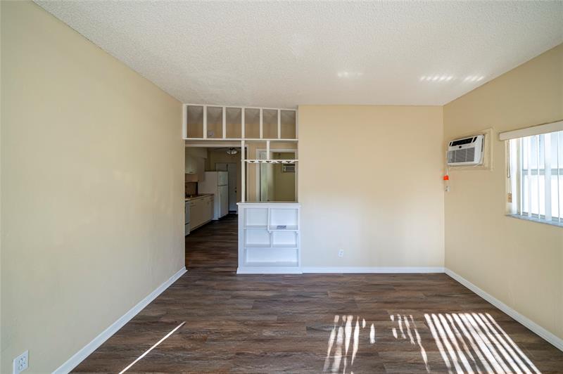 Image 3 of 13 For 115 4th St  4