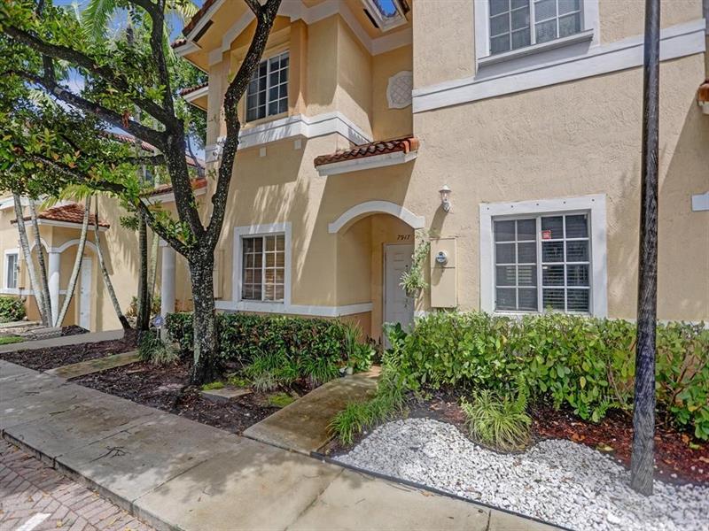 Details for 7917 Tuscany Ct, Tamarac, FL 33321