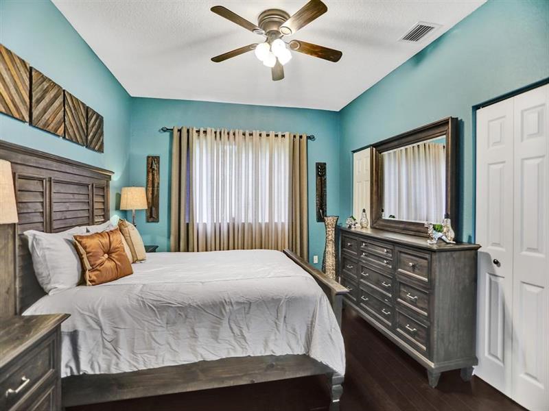 Image 18 of 26 For 7917 Tuscany Ct