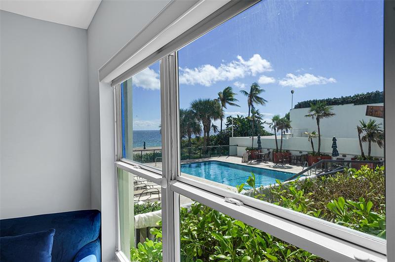 Image 19 of 40 For 3550 Galt Ocean Dr  102