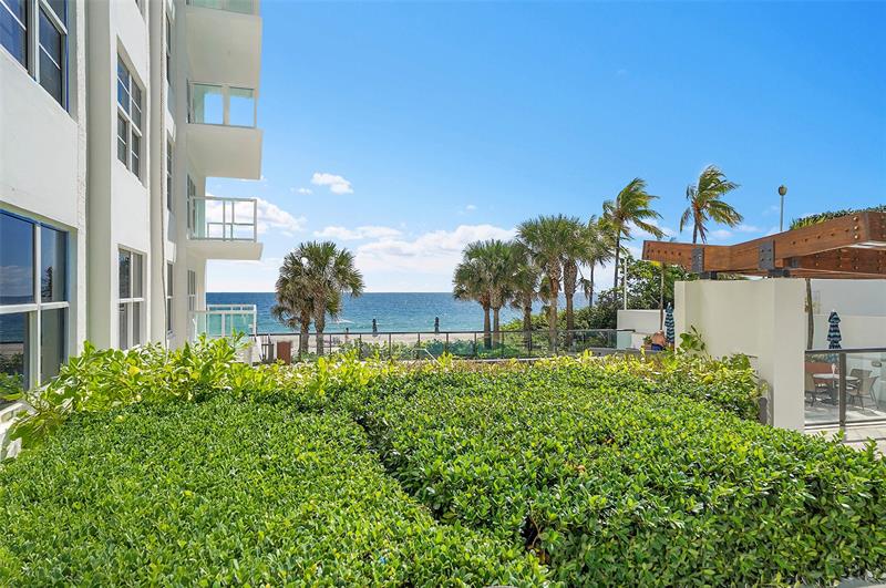 Image 25 of 40 For 3550 Galt Ocean Dr  102