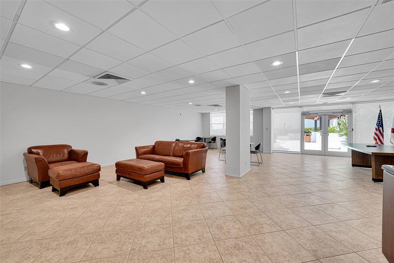 Image 30 of 40 For 3550 Galt Ocean Dr  102