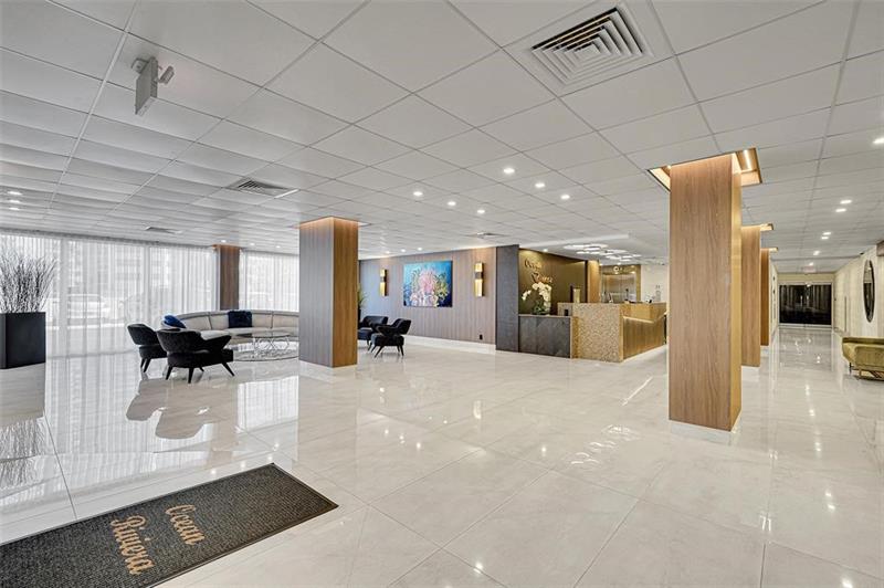 Image 4 of 40 For 3550 Galt Ocean Dr  102