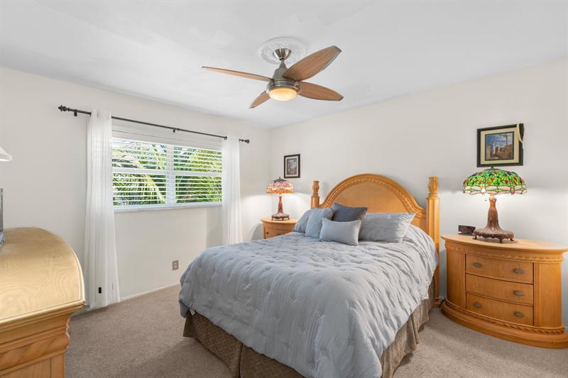 Image 15 of 21 For 100 6th Ave  304