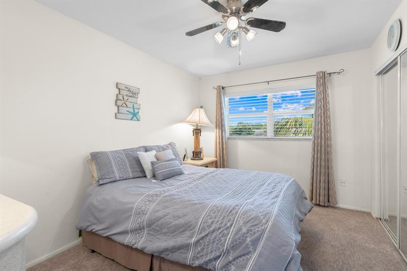 Image 18 of 21 For 100 6th Ave  304