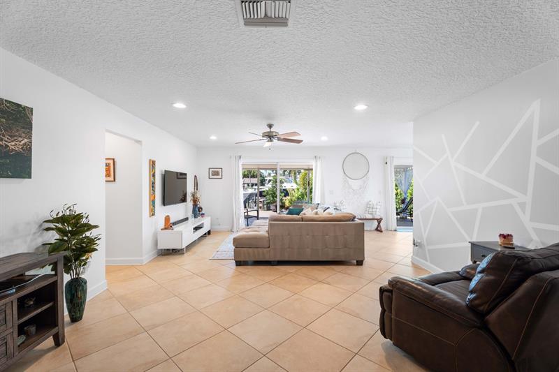 Image 15 of 36 For 1798 Cabin Pl