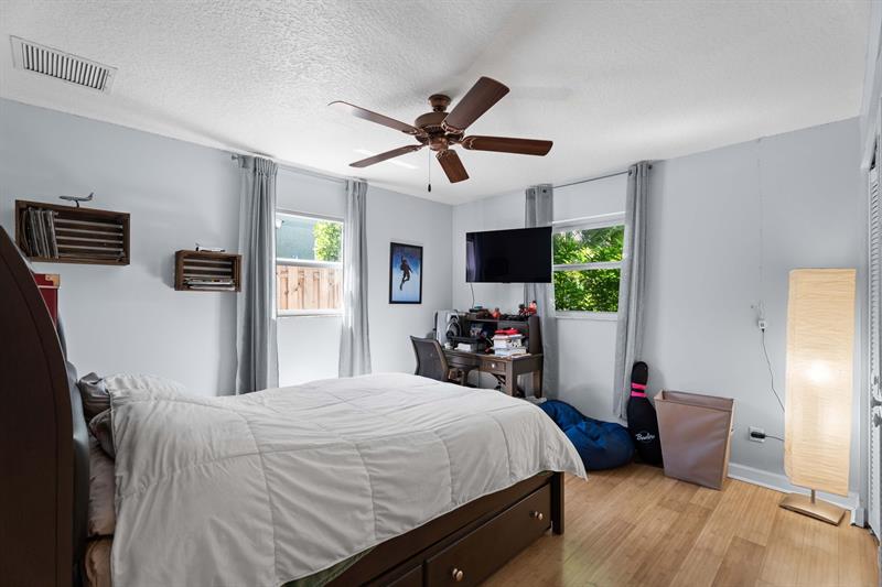 Image 26 of 36 For 1798 Cabin Pl