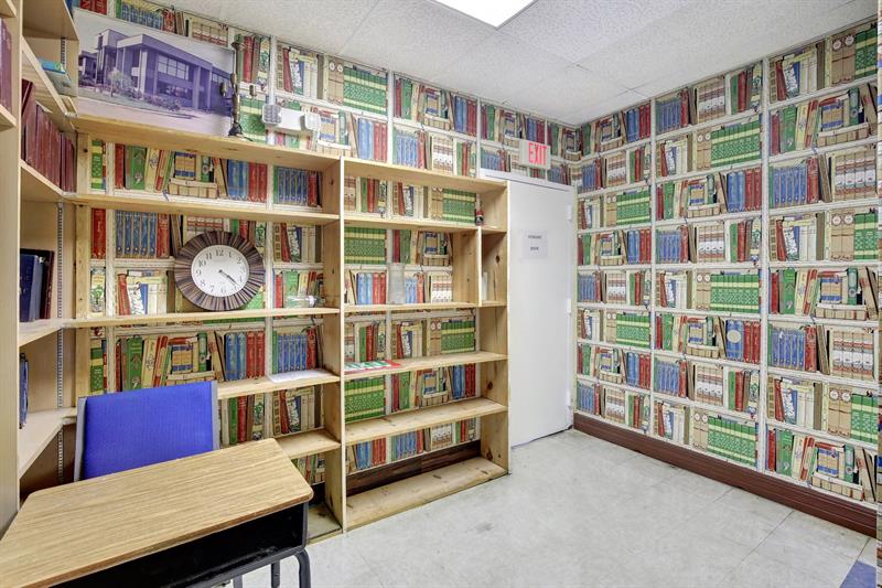 Image 19 of 76 For 4505 103rd Ave