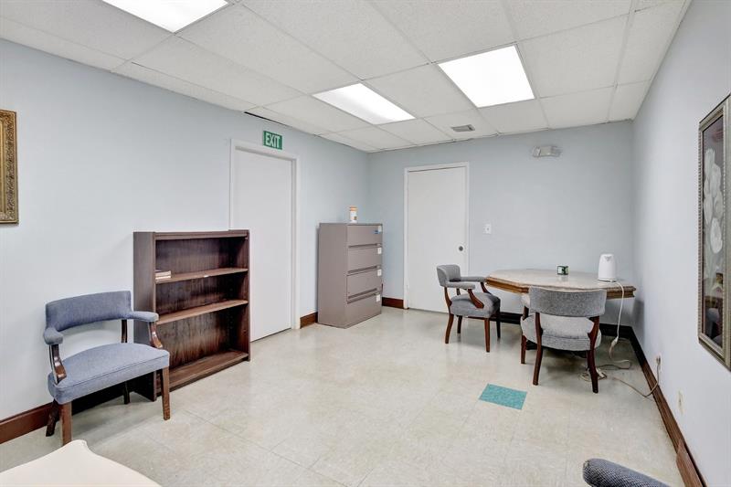 Image 22 of 76 For 4505 103rd Ave