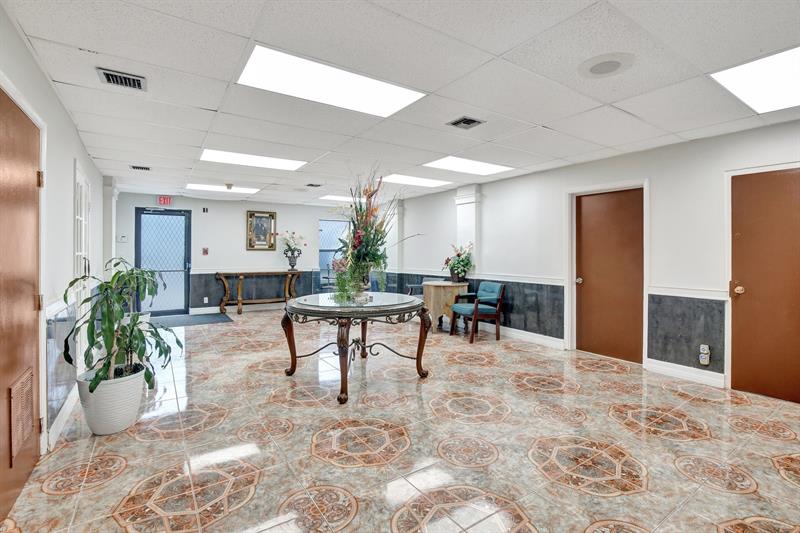 Image 26 of 76 For 4505 103rd Ave