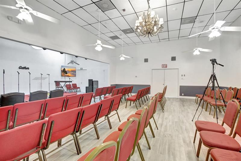 Image 29 of 76 For 4505 103rd Ave