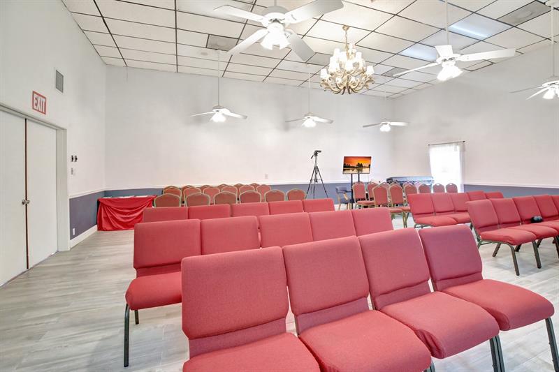 Image 34 of 76 For 4505 103rd Ave