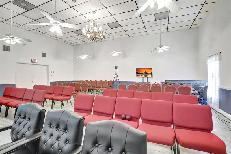 Image 35 of 76 For 4505 103rd Ave