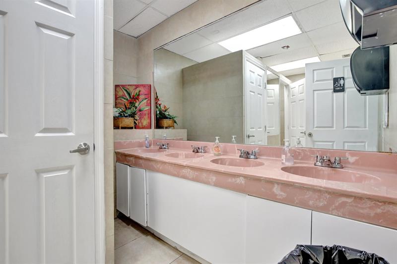 Image 38 of 76 For 4505 103rd Ave