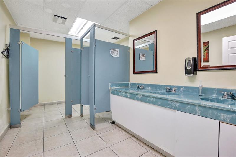 Image 42 of 76 For 4505 103rd Ave