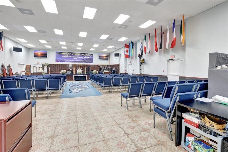 Image 45 of 76 For 4505 103rd Ave