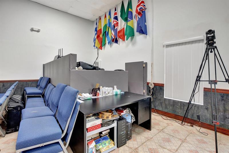 Image 46 of 76 For 4505 103rd Ave