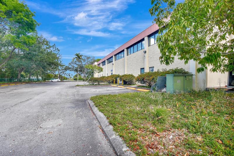 Image 69 of 76 For 4505 103rd Ave