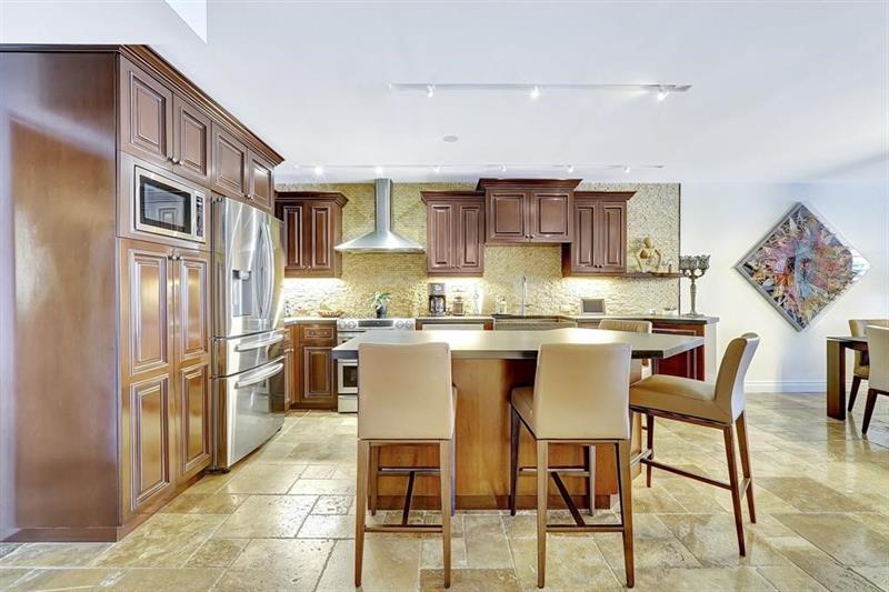 Image 11 of 70 For 2300 Diana  203