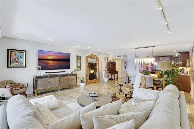 Image 18 of 70 For 2300 Diana  203