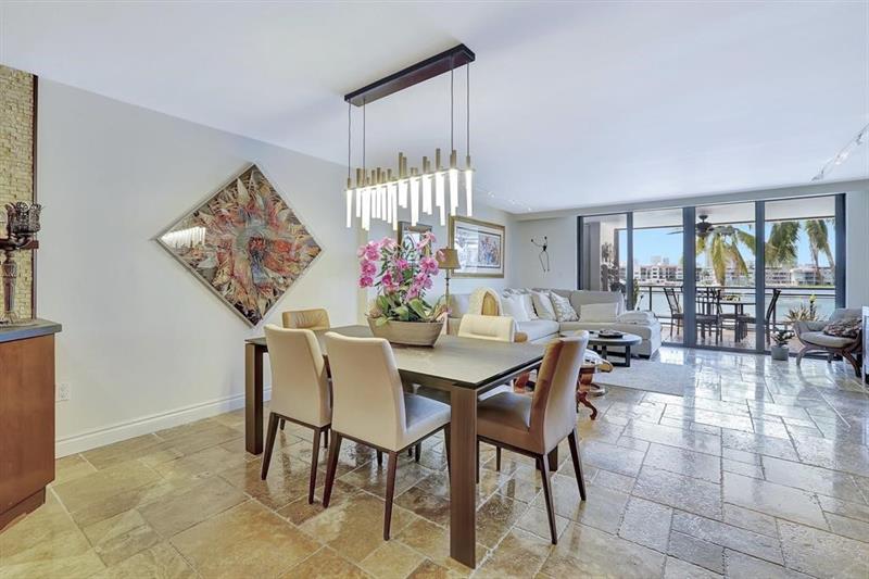 Image 23 of 70 For 2300 Diana  203