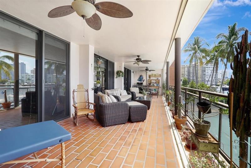 Image 28 of 70 For 2300 Diana  203