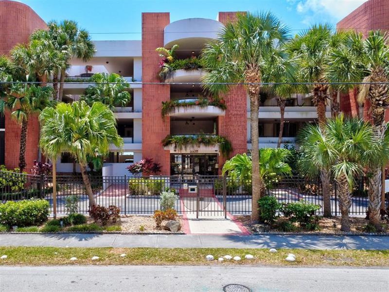 Image 3 of 70 For 2300 Diana  203