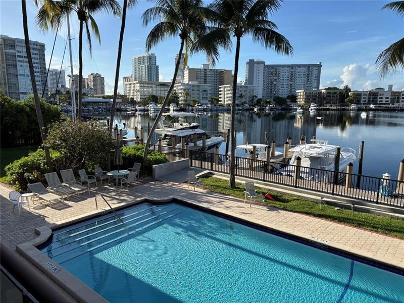 Image 30 of 70 For 2300 Diana  203