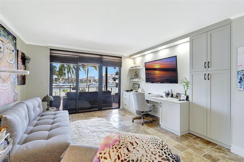 Image 44 of 70 For 2300 Diana  203