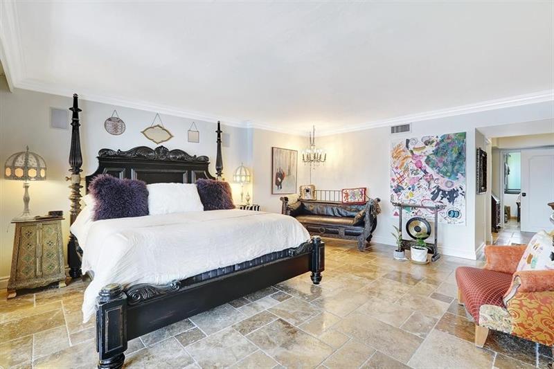 Image 46 of 70 For 2300 Diana  203