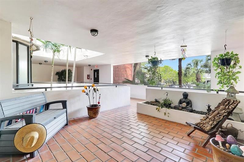 Image 5 of 70 For 2300 Diana  203