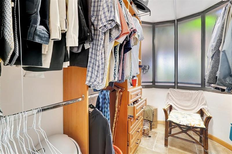 Image 50 of 70 For 2300 Diana  203