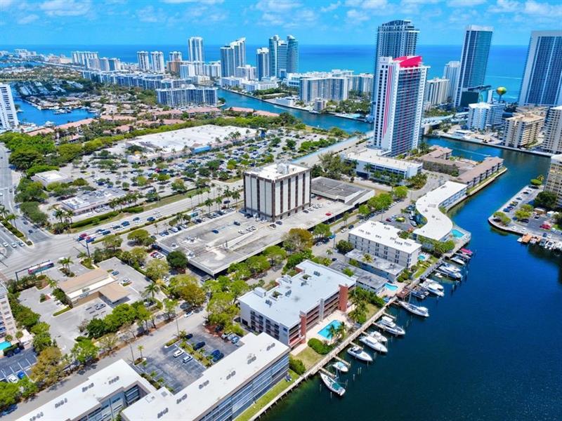 Image 64 of 70 For 2300 Diana  203