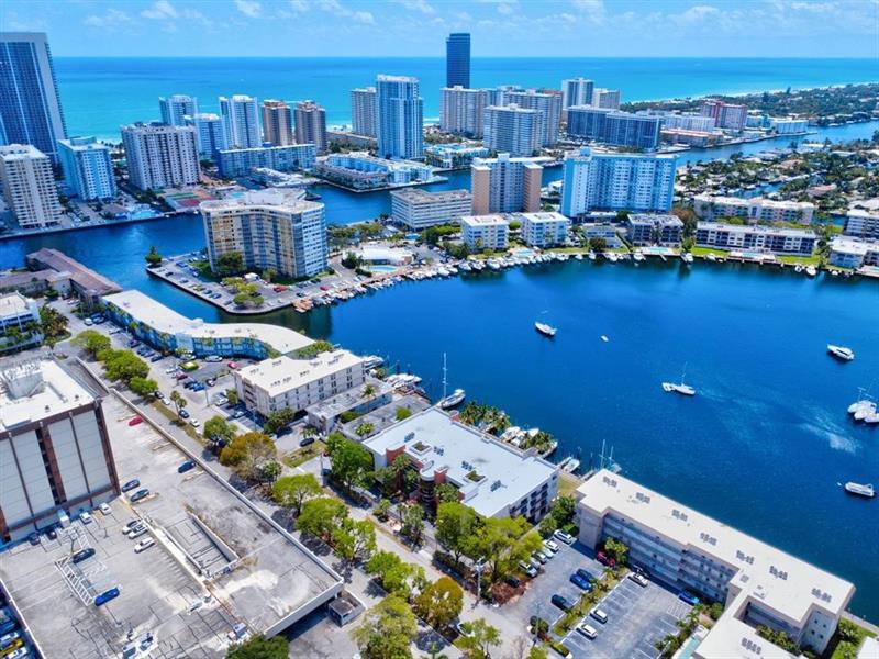 Image 66 of 70 For 2300 Diana  203