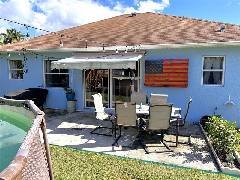 Image 6 of 25 For 3043 Banyan St