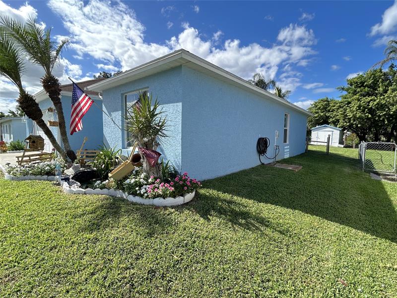 Image 8 of 25 For 3043 Banyan St