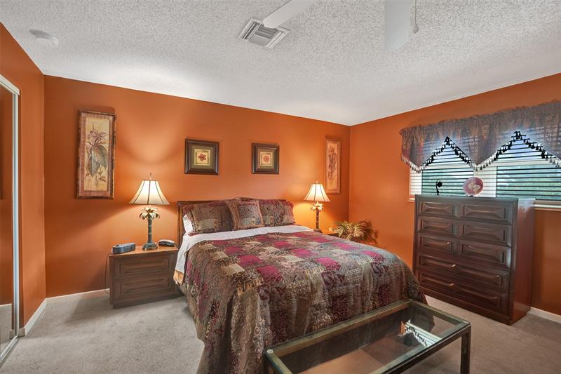 Image 10 of 21 For 2740 46th Pl