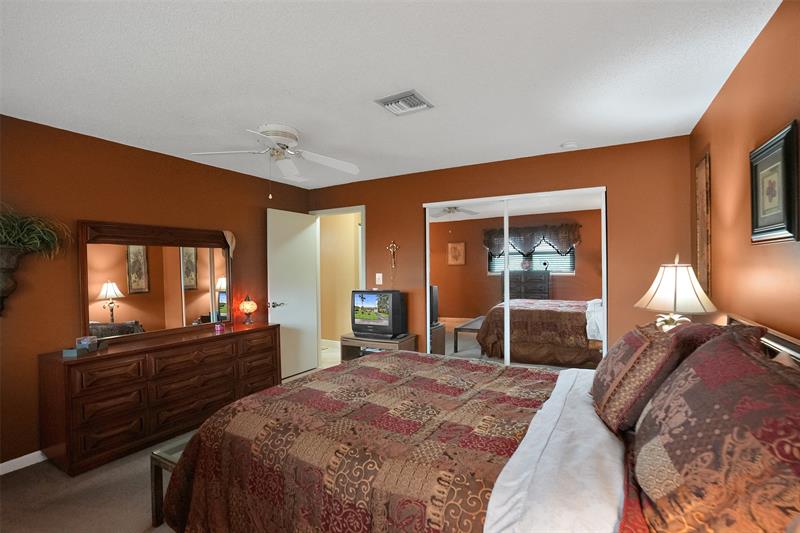 Image 12 of 21 For 2740 46th Pl