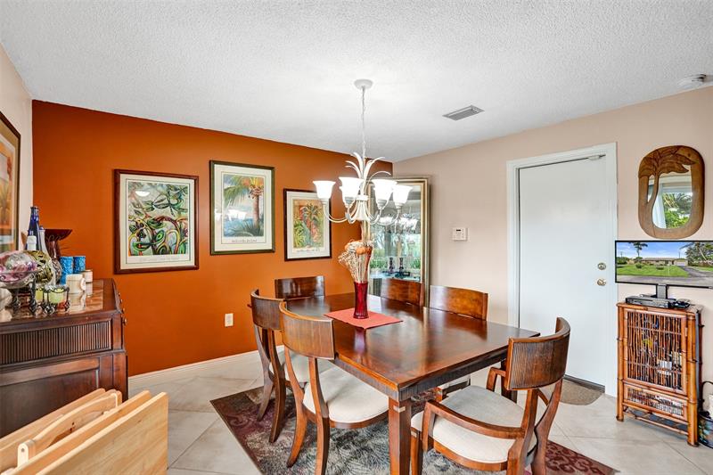 Image 5 of 21 For 2740 46th Pl