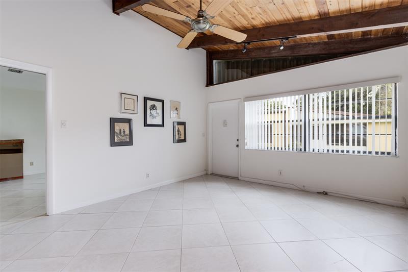 Image 19 of 56 For 450 Briarwood Cir  2