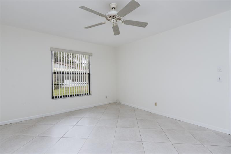 Image 22 of 56 For 450 Briarwood Cir  2