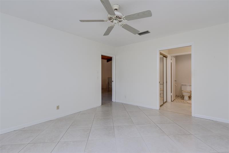 Image 23 of 56 For 450 Briarwood Cir  2