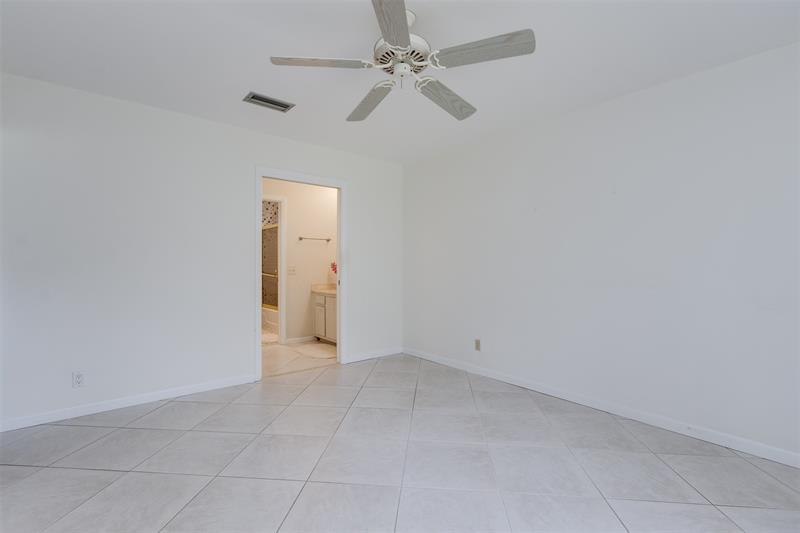 Image 24 of 56 For 450 Briarwood Cir  2