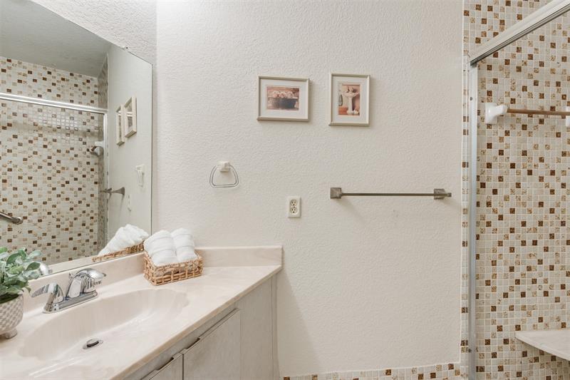 Image 34 of 56 For 450 Briarwood Cir  2