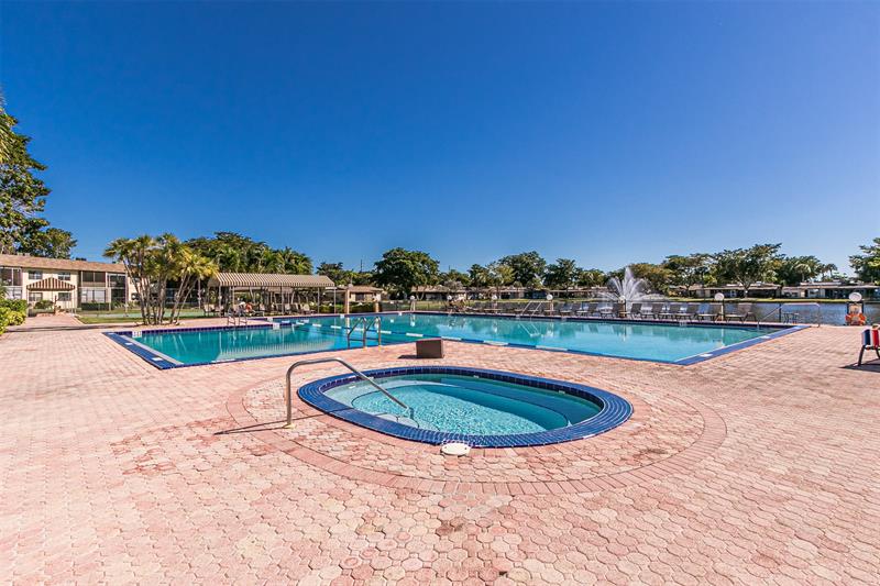 Image 46 of 56 For 450 Briarwood Cir  2