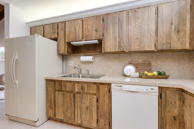 Image 8 of 56 For 450 Briarwood Cir  2