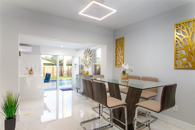 Image 17 of 33 For 1613 16th Ct