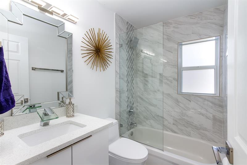 Image 30 of 33 For 1613 16th Ct