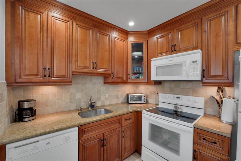 Image 12 of 27 For 2617 Natura Ave