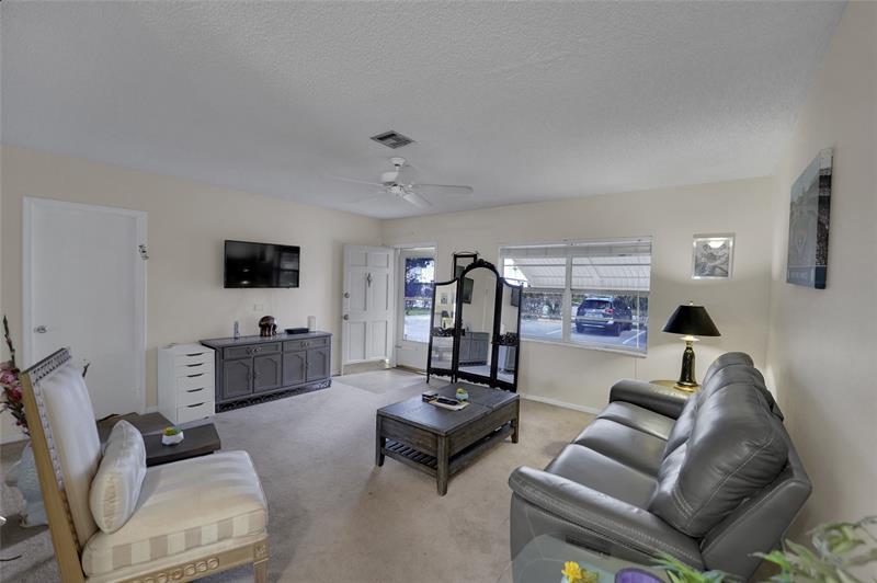 Image 21 of 27 For 2617 Natura Ave